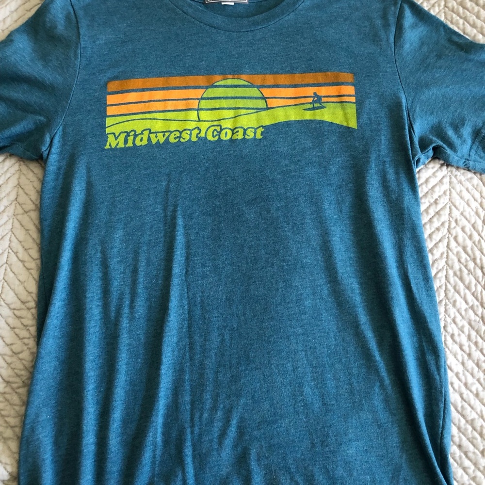 Men’s Blue Midwest Coast Tshirt Size S/M